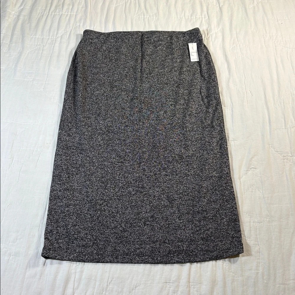 NWT Old Navy Women's Tall Gray Knit Pencil Skirt - Size M - Versatile & Recycled